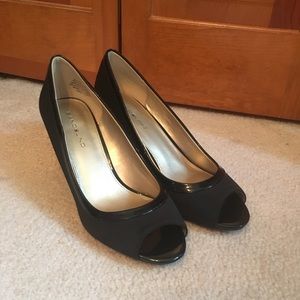Bandolino Takisha Wedge Pump